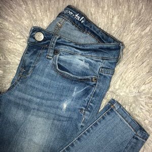 Aeropostale Distressed Lola Jeggings